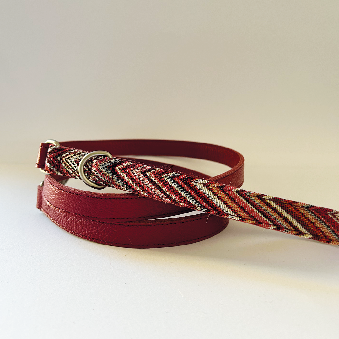 Burgundy Zigzag leiband